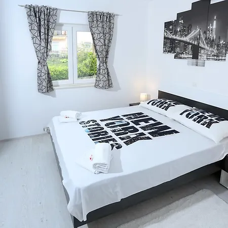 Apartment Dm Kastav-opatija